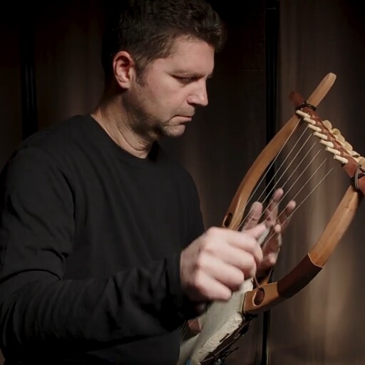(video) ‘Towards the Sea’ complete Studies for ancient greek Lyre, by Garry DW Judd